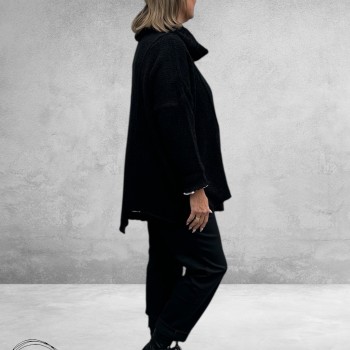 AMANDINE Trui Knuffelzacht Bouclé Zwart