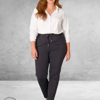 BASE LEVEL Travel Broek Zwart