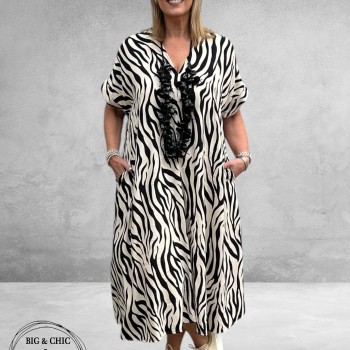 FRENZI  Jurk Lang Zebra Stoer En Luchtig