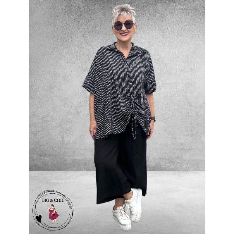 Frenzi Blouse Zwart Streep Asymmetrisch