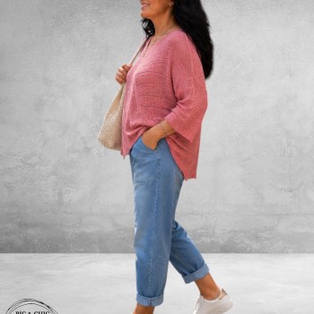 Frenzi Jeans Mom Model