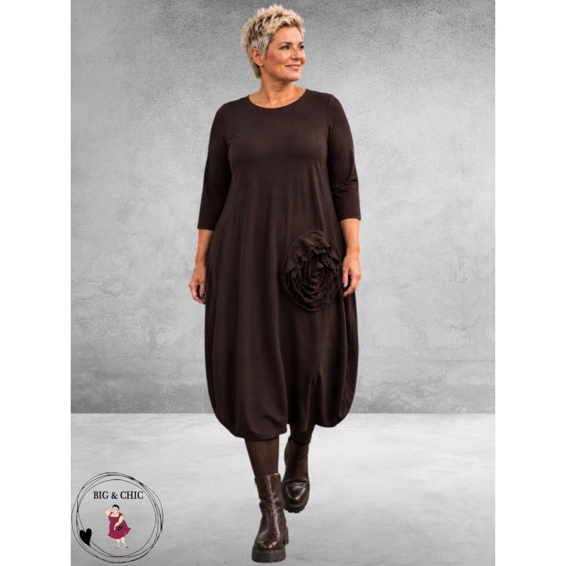 NOEN Jurk Bruin Met Bloem Detail
