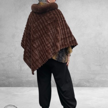 BG Poncho Fake Fur Bruin