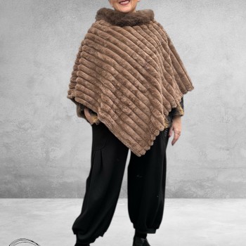 BG Poncho Fake Fur Beige