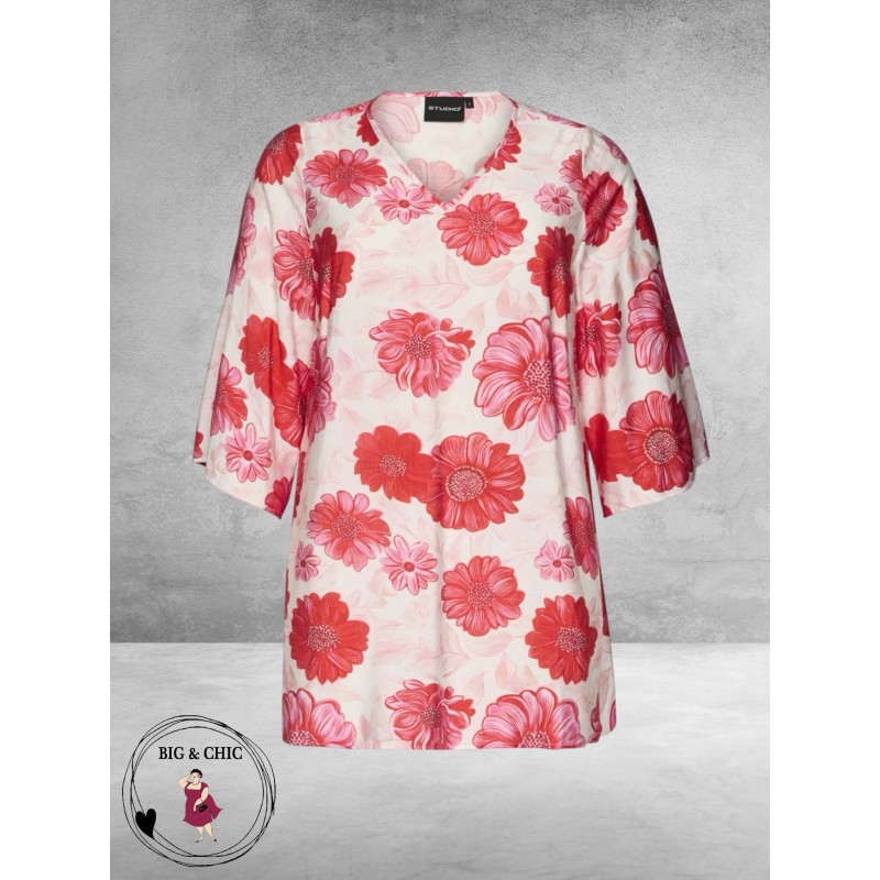 Studio Tuniek Camilla Wit met Rode Bloemen