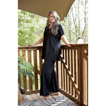 Plus Basics  Top/Shirt SS Travel Light Zwart